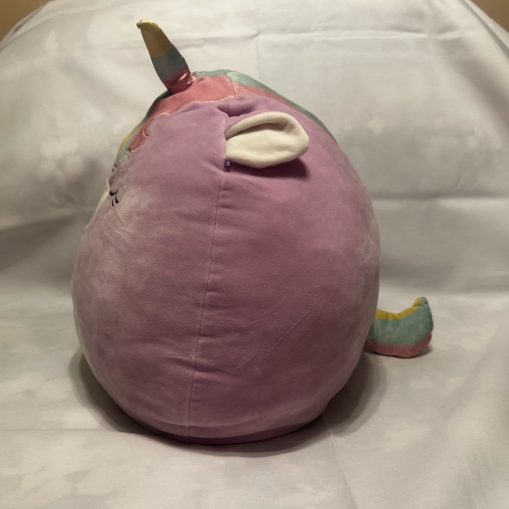 SQUISHMALLOW - Picture 2 of 3